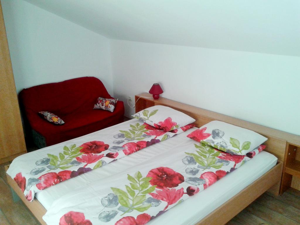 Relax & Enjoy - Marcana Apartments 外观 照片