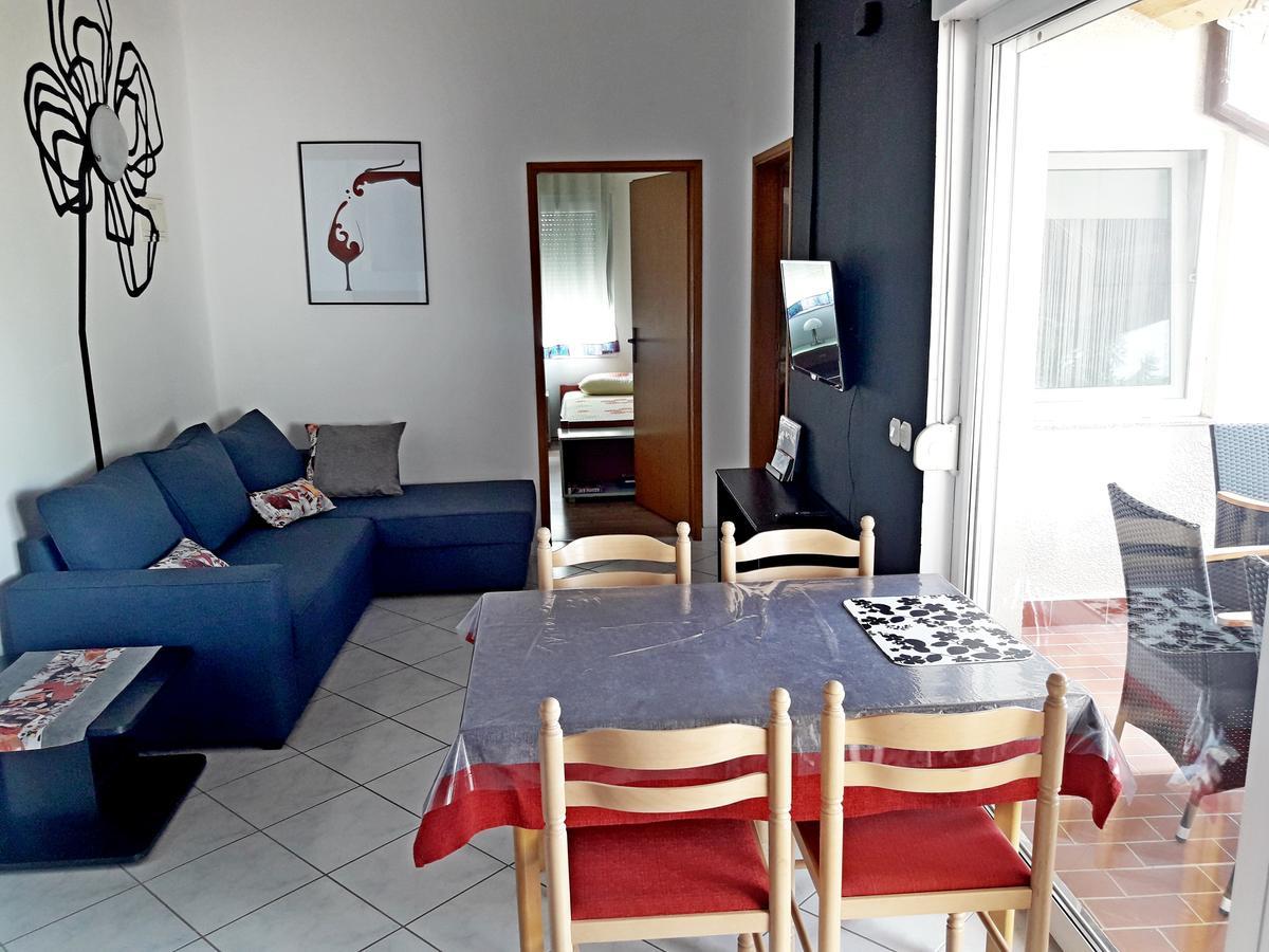 Relax & Enjoy - Marcana Apartments 外观 照片